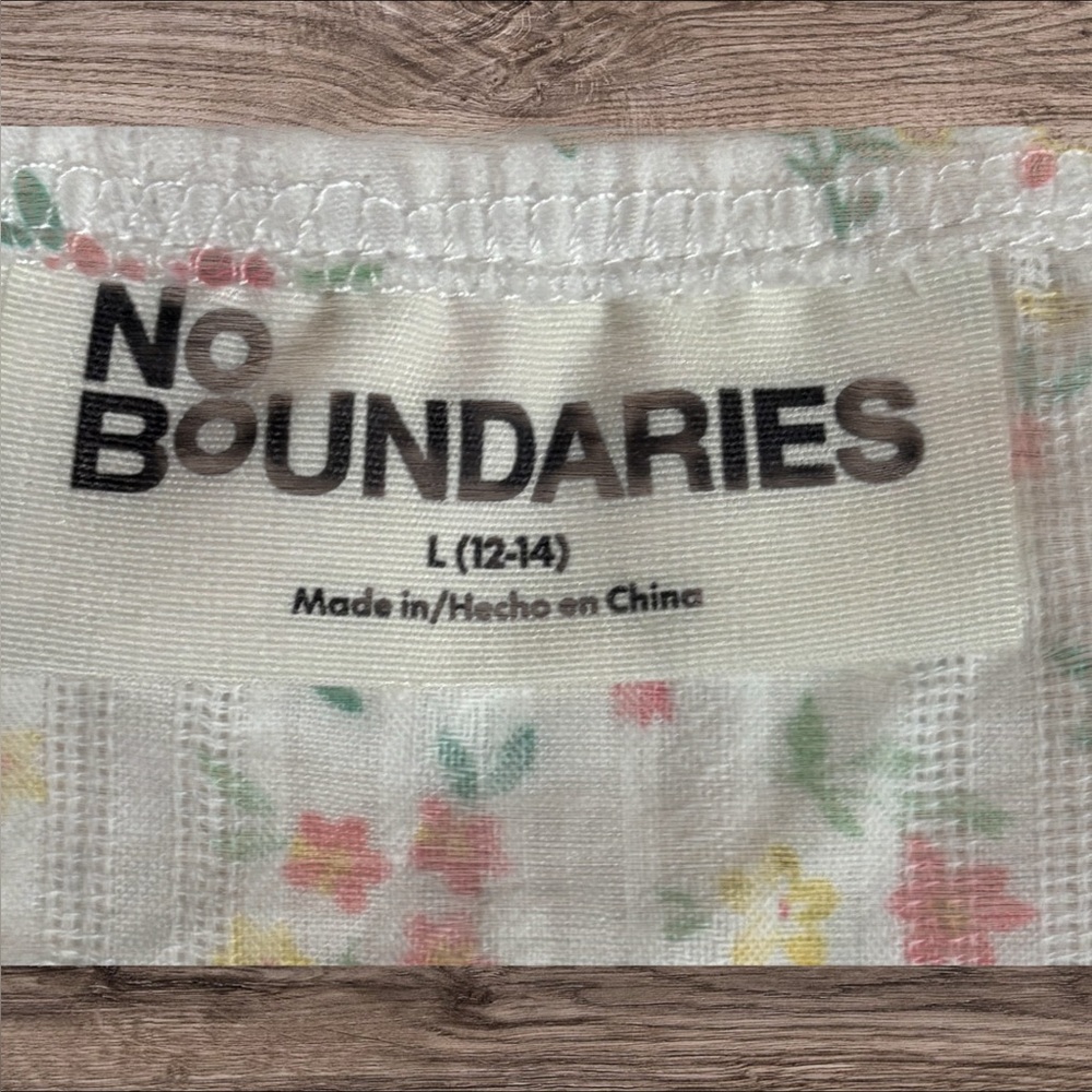 No Boundaries Floral Tie-Front Sleeveless Top SZ Large - Picture 4 of 5